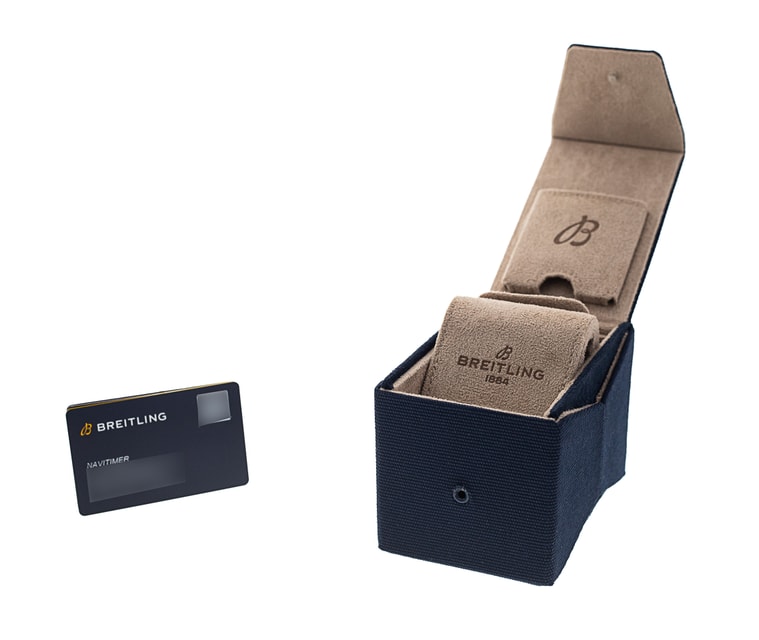 Breitling Navitimer B01 Chronograph 46 AB0137 Image 5